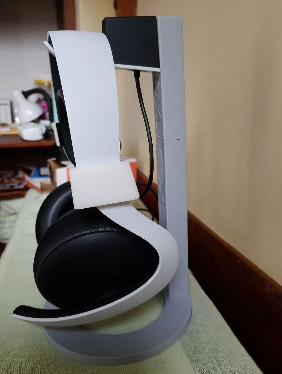 Headset Pulse Elite na caixa com base - Foto 5