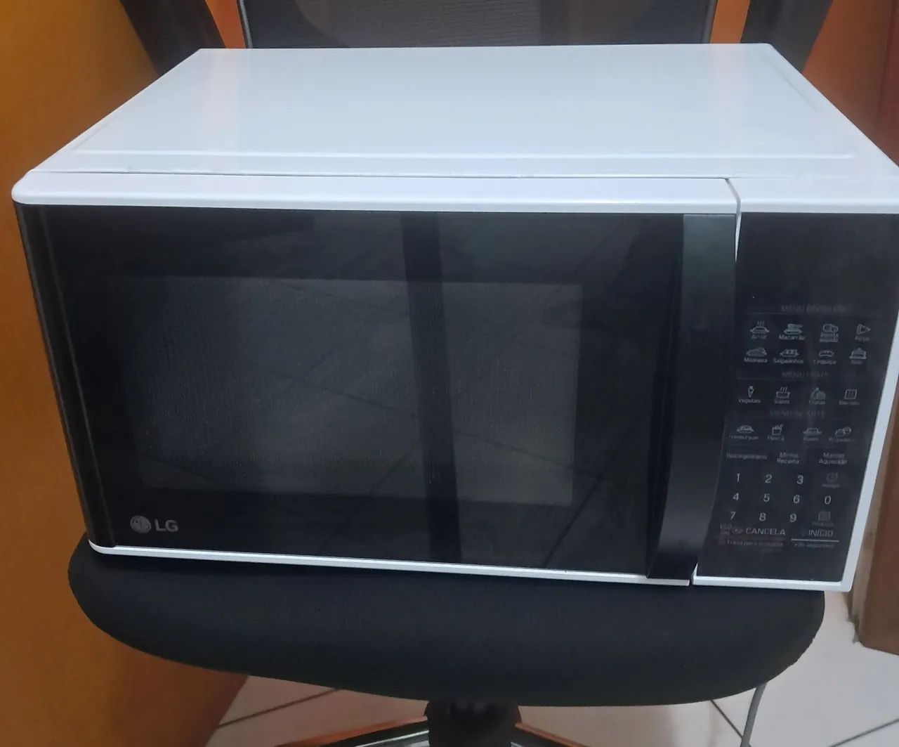 Micro-ondas LG MS3091BCA 220V 