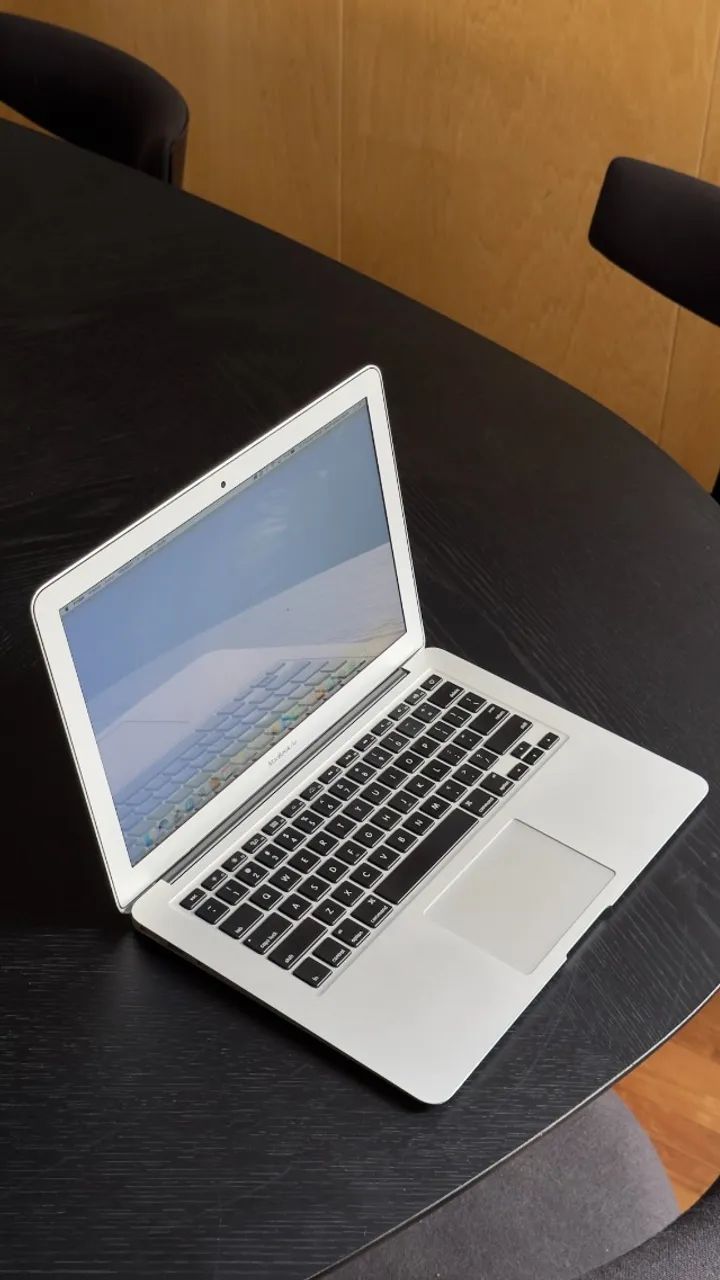 MacBook Air 13" | Intel Core i5 | 4GB RAM | Early 2014 - Foto 2