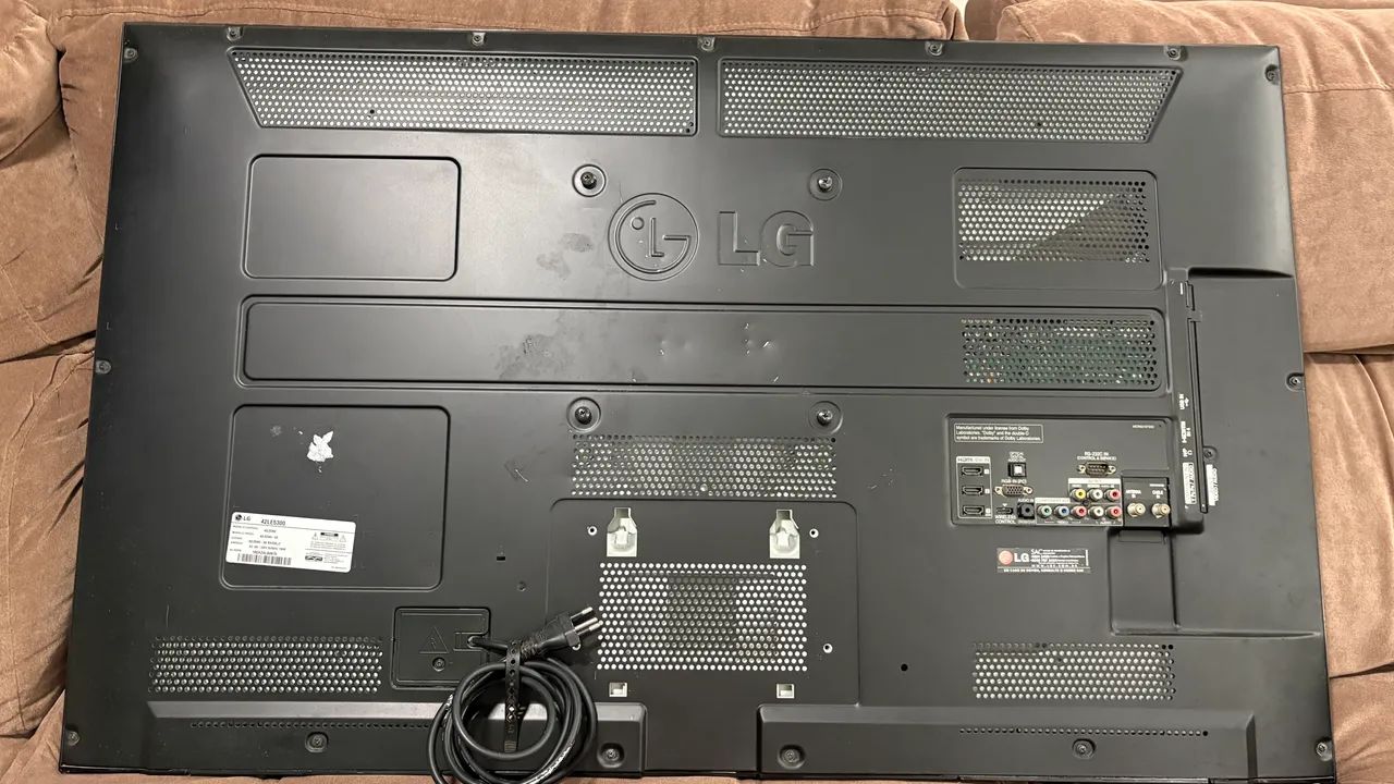 Vendo TV LED LG 42 com defeito.  - Foto 3