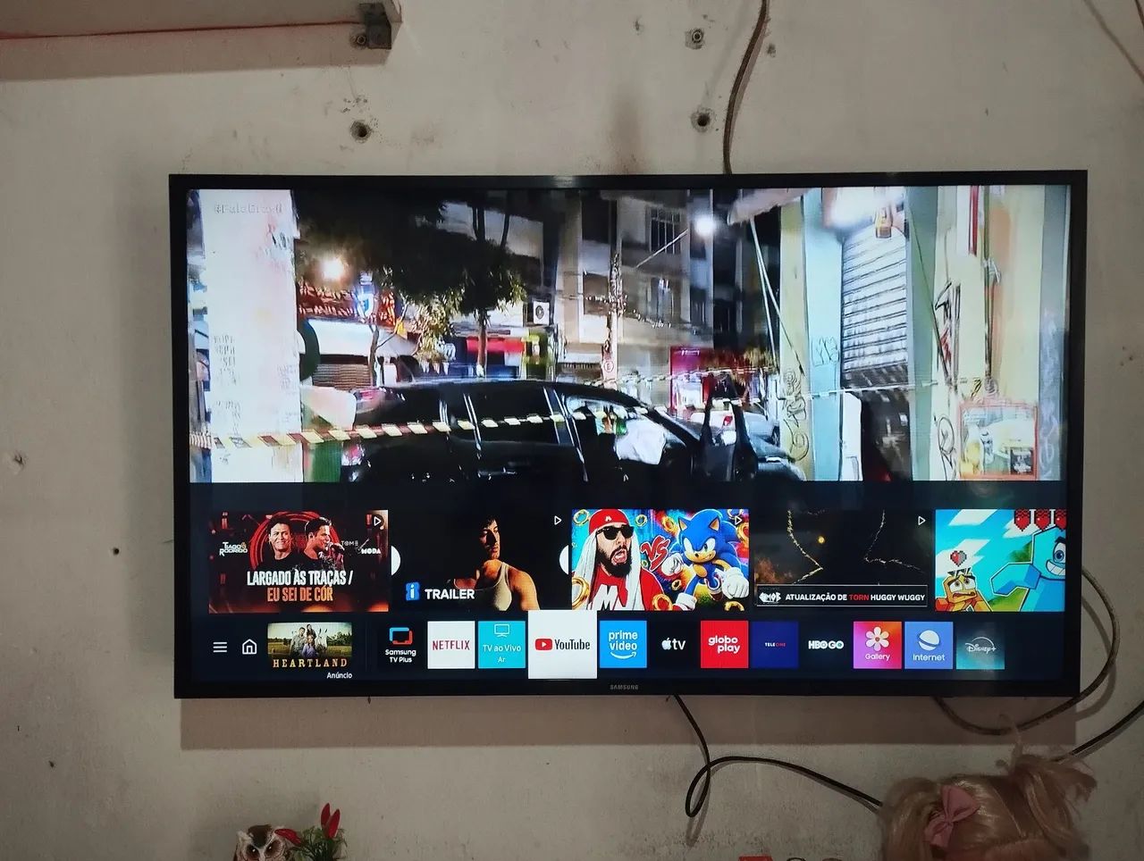 Tv Samsung cristal smart de 43 polegadas semi completo 