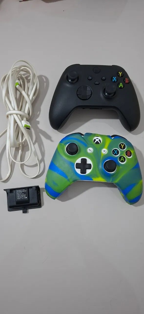 Xbox One Fat com 6 jogos e 2 controles - Foto 2