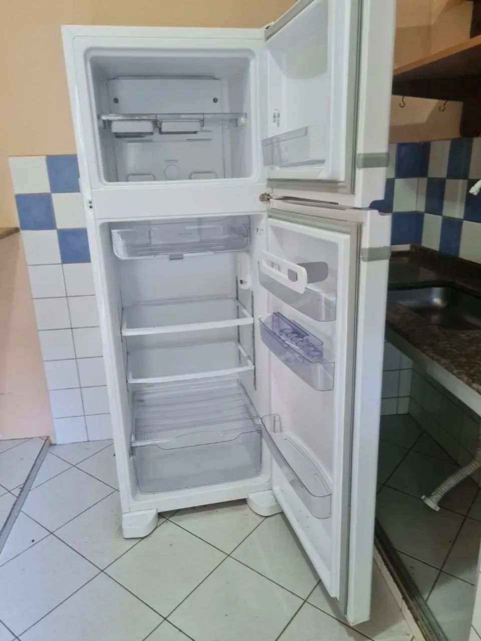 Vendo Geladeira Consul - Foto 2
