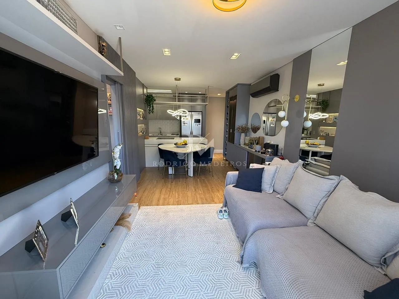 Apartamento studio mobiliado no Kobrasol, São José