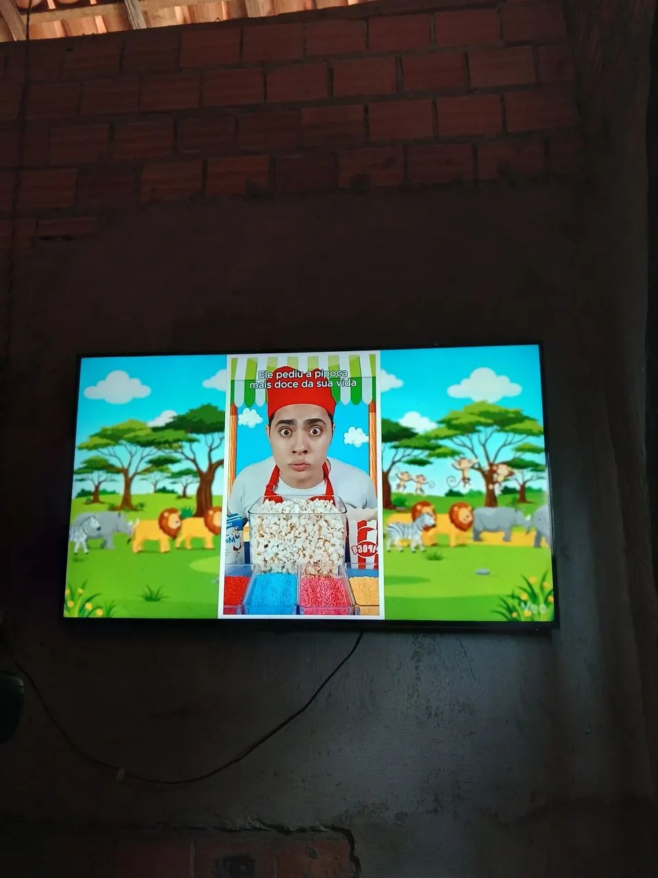 Tv 55 4k Android roku com controle olho mágico  - Foto 2