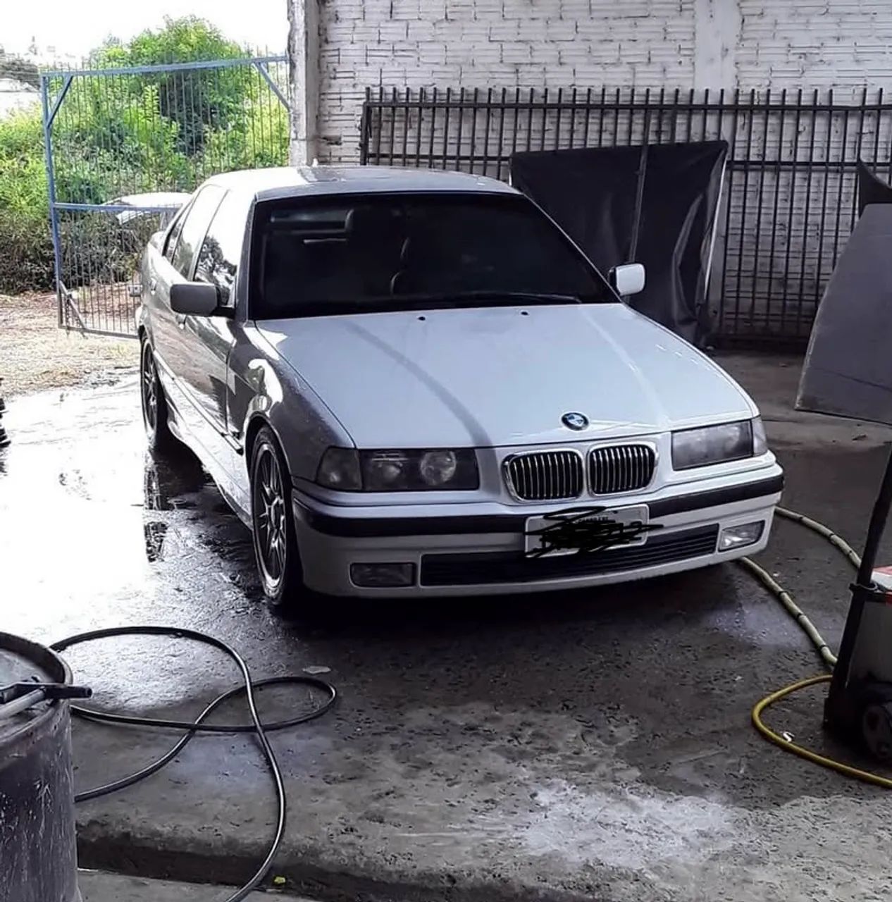 BMW 328I /IA (modelo Antigo) 1996