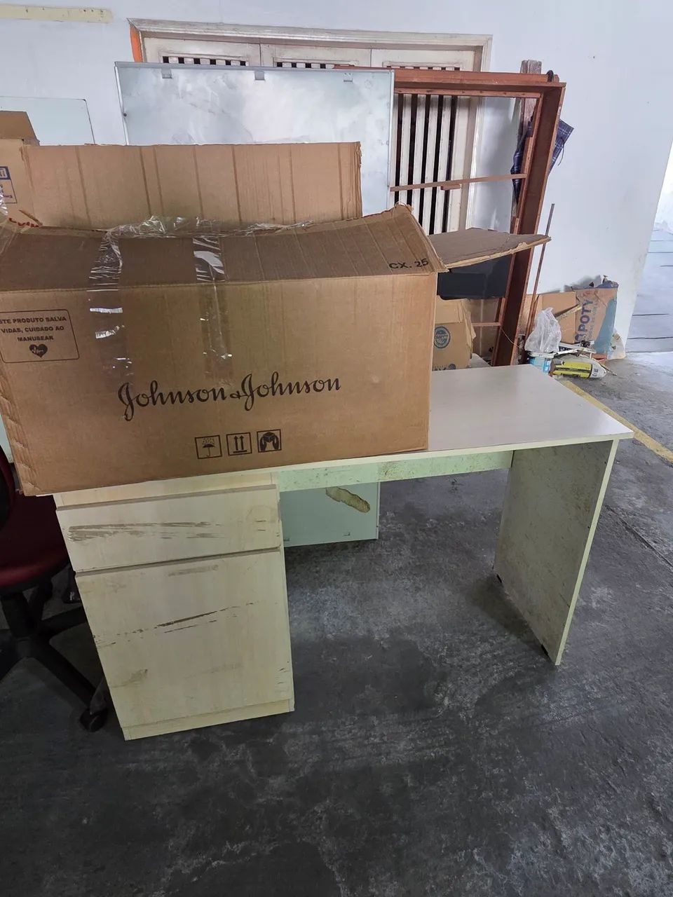 MESA DE ESCRITÓRIO USADA
