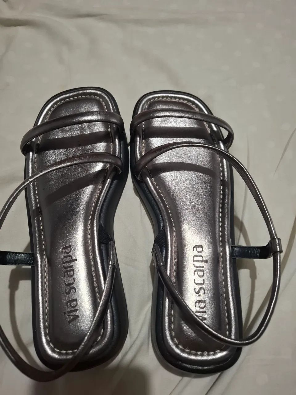 Sandalia nova  numeração 35 - Foto 2