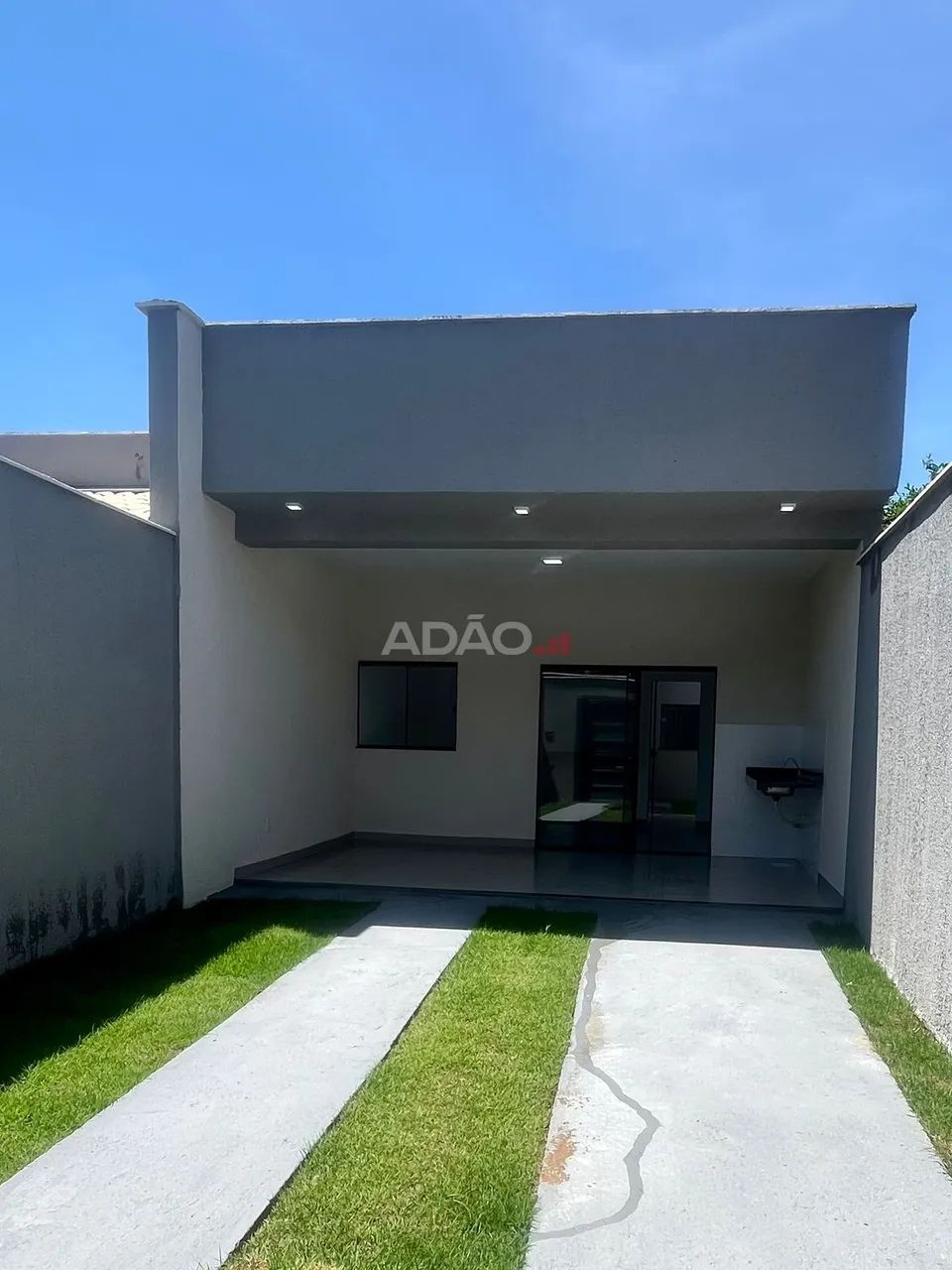 CASA COM 3 QUARTOS SENDO 1 SUÍTE