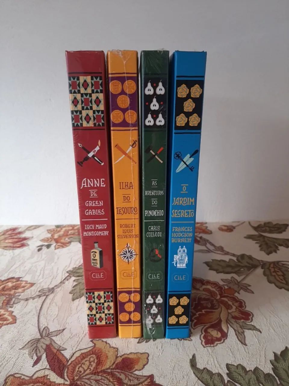 Kit Livros Mundos Extraordinários - Foto 3