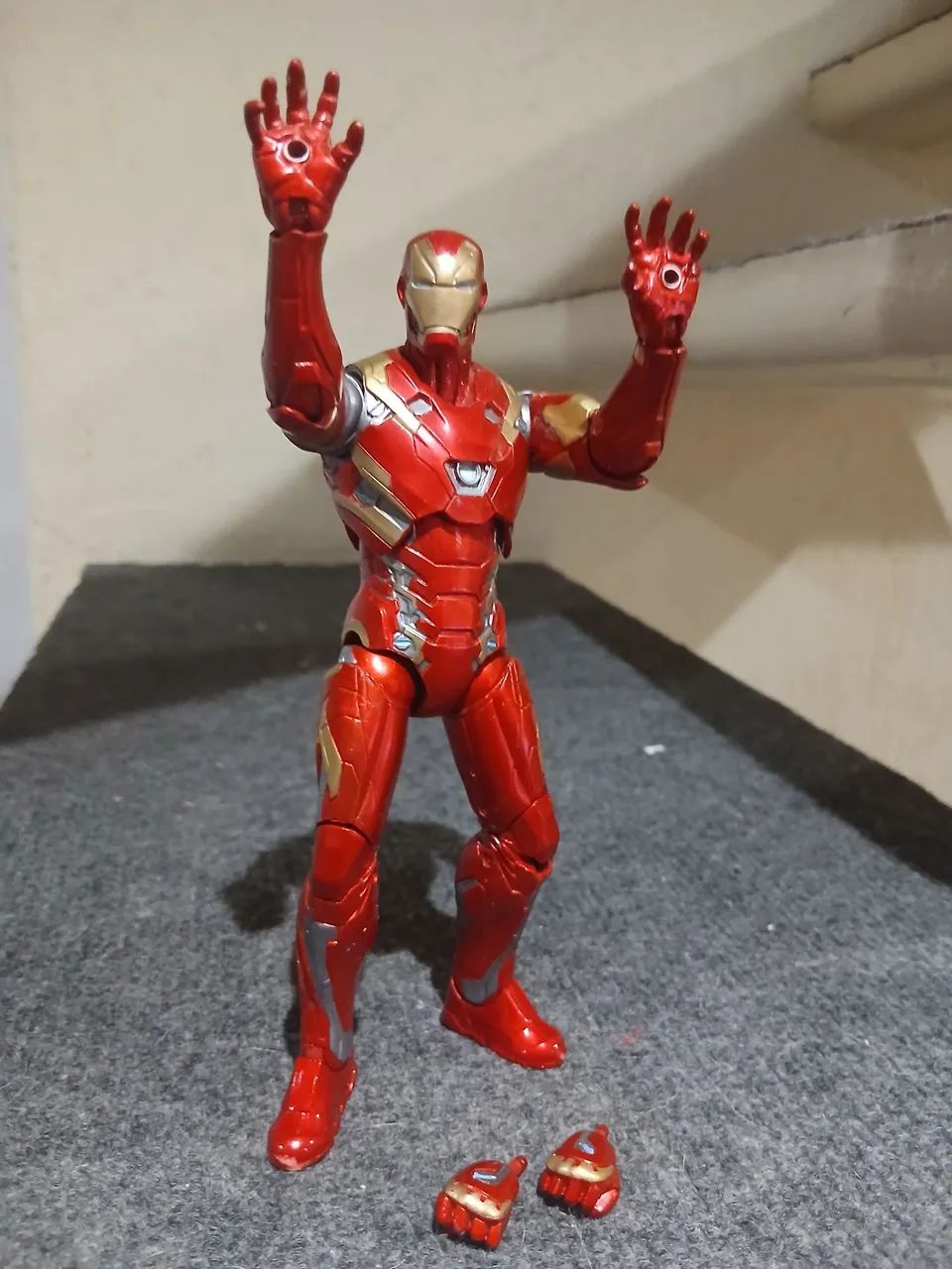 Homem de Ferro Iron Man UCM Marvel Select