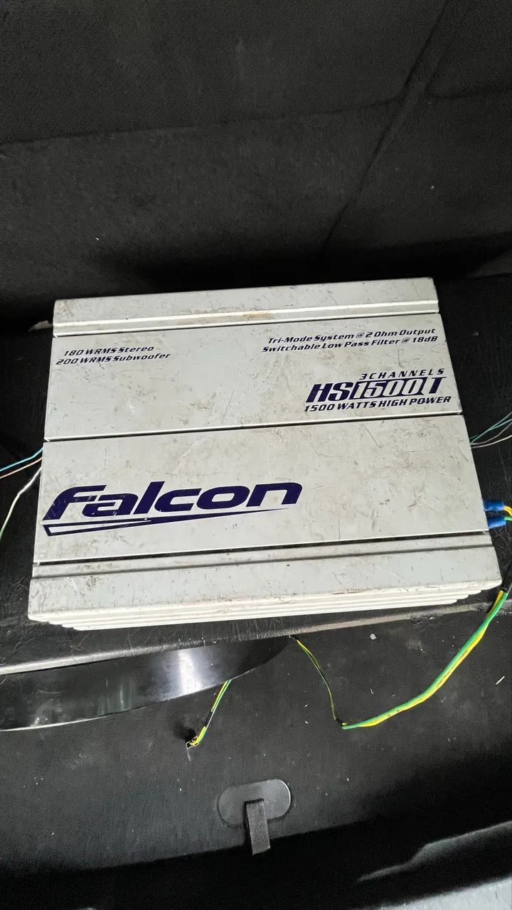 Caixa de som automotivo 
