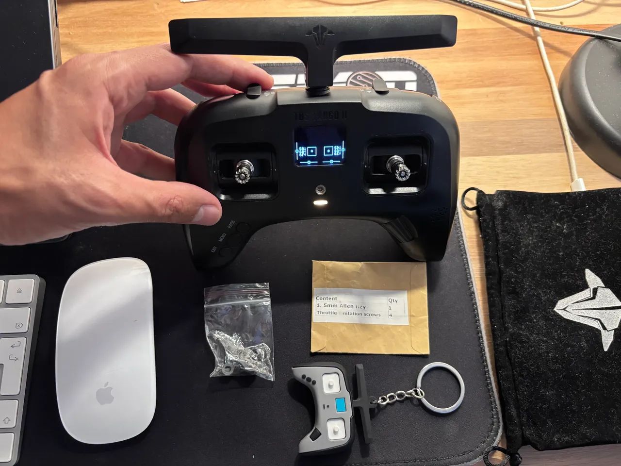 TBS Tango 2 Pro - Controle remoto profissional para drones FPV