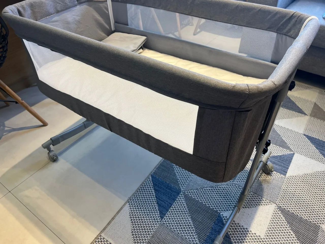 Berço portátil kababy usado - Foto 2