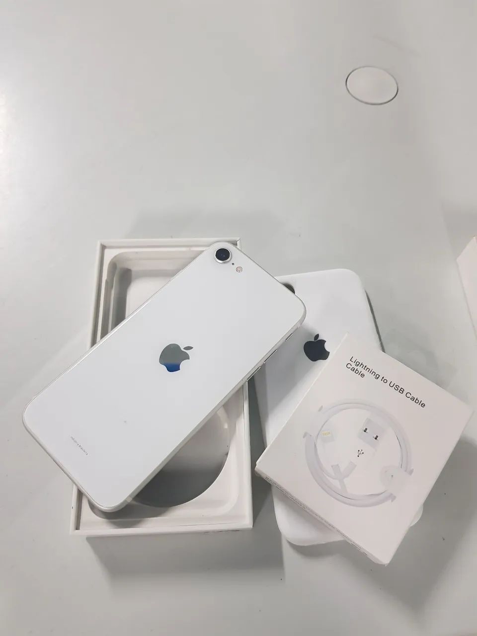 Iphone SE 64 GB  - Foto 2