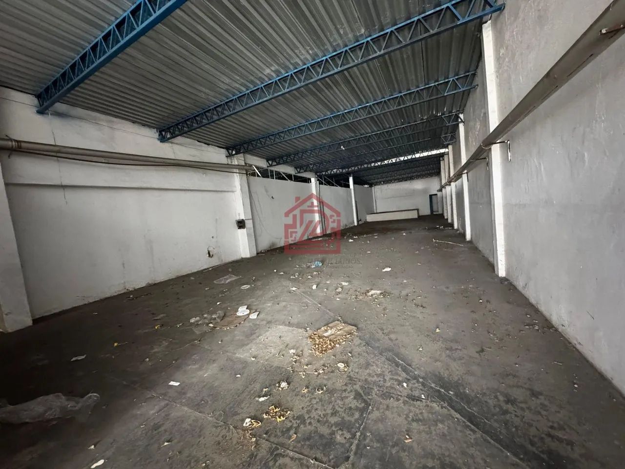 Loja/Salão para Alugar no Centro de Macaé, 900m², 4 Banheiros - Foto 2