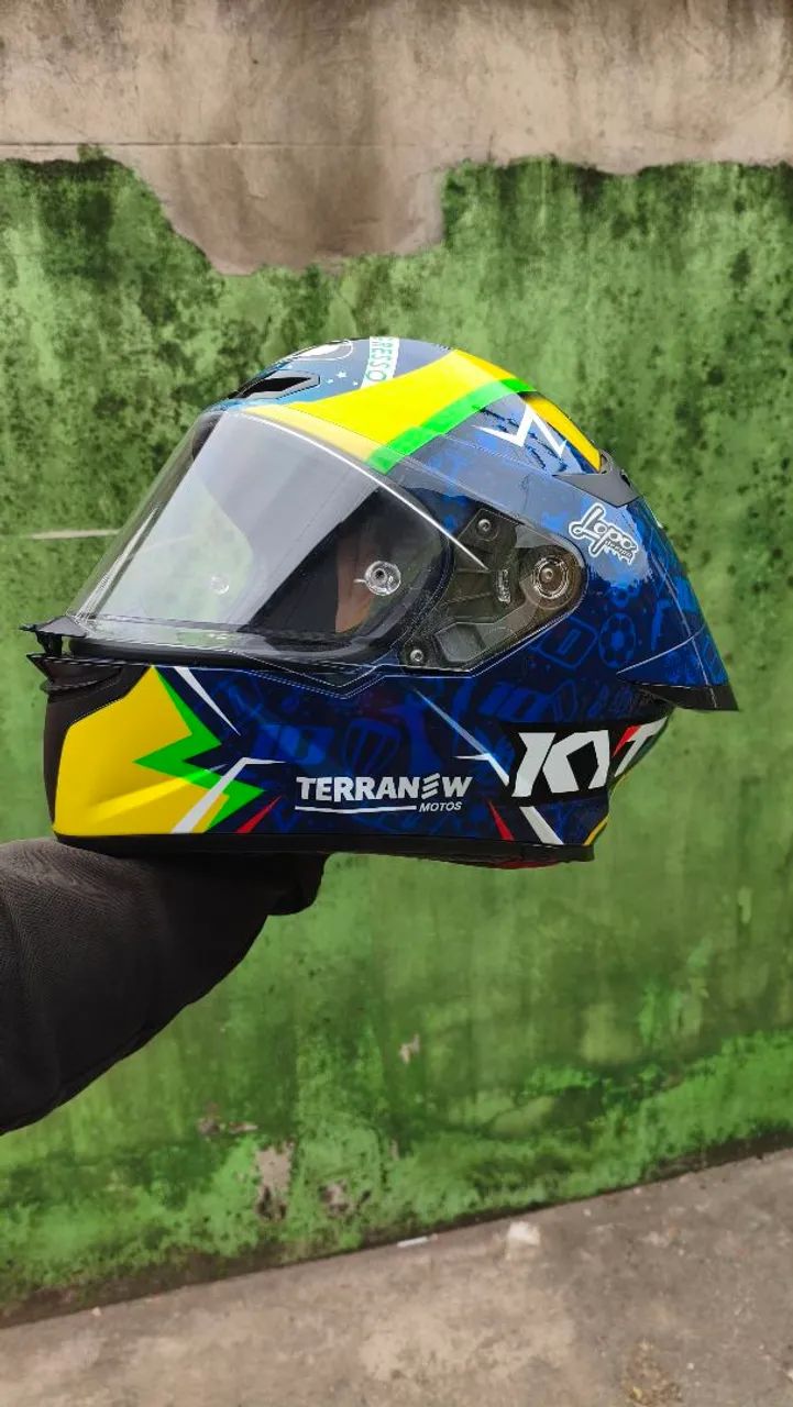 CAPACETE KYT