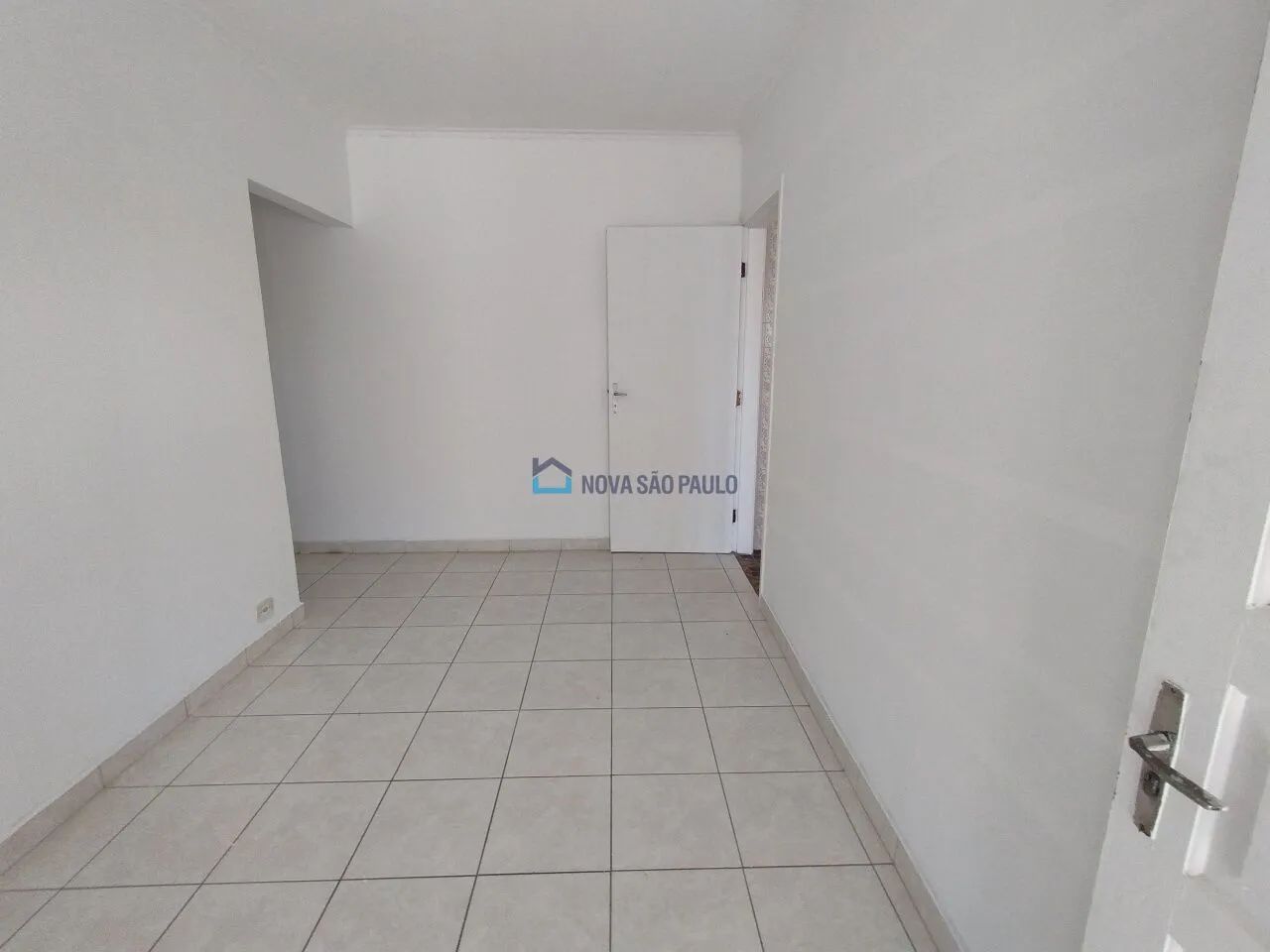 Casa 1 Dormitório com Área de Serviço | Vila das Mercês