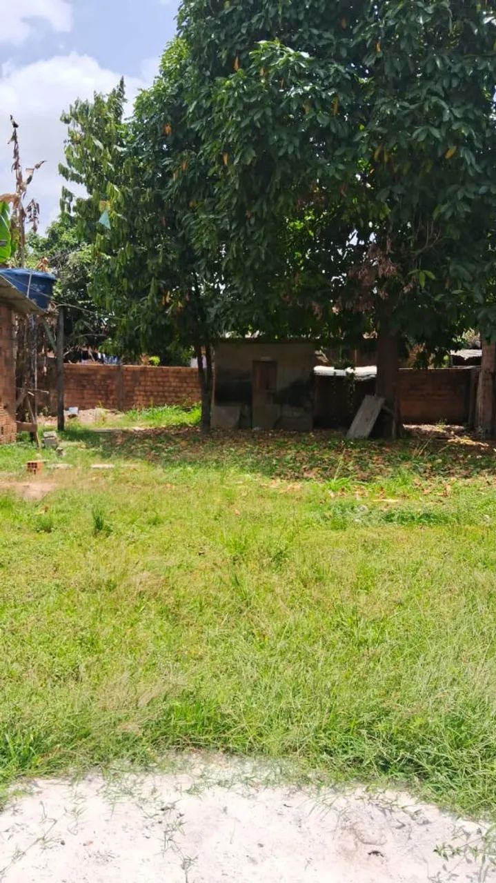 TERRENO COM 374 M2 COM CASA NO ST. ÁGUAS LINDAS
