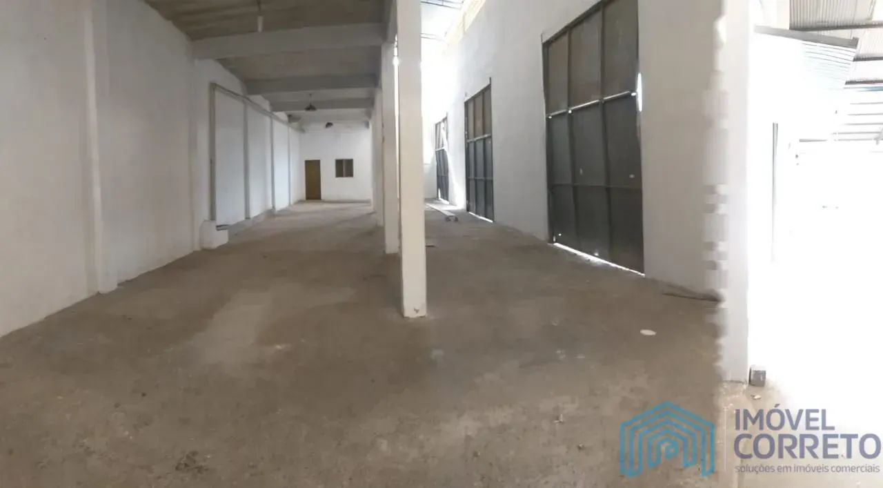 Galpão com Docas - Jardim América - 2.300 m2 - Cód. 1757 - Foto 5