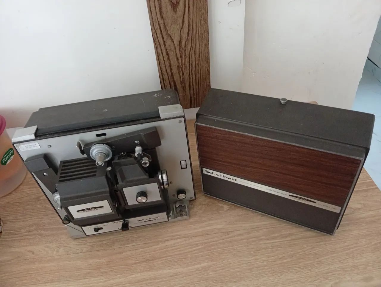 Filmadora vintage BELL E WOWELL super 8 AUTOLOAD .
