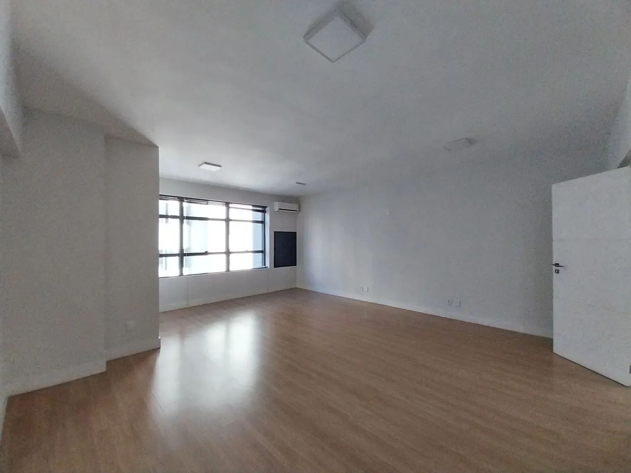 Sala Comercial para Alugar no Centro de Criciúma-SC - Foto 5