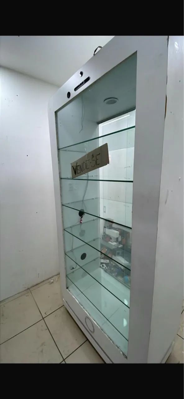 Vitrine projetada em vidro - Foto 2