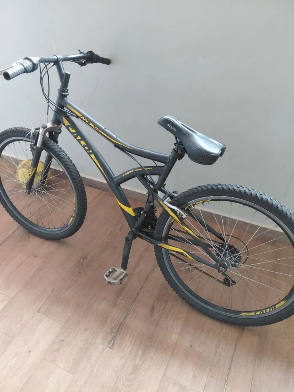 Bicicleta Caloi usada - Foto 3