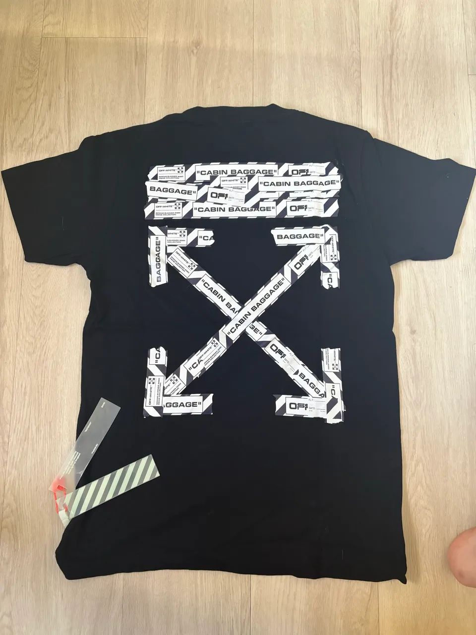 Off White Camiseta Preta Original P