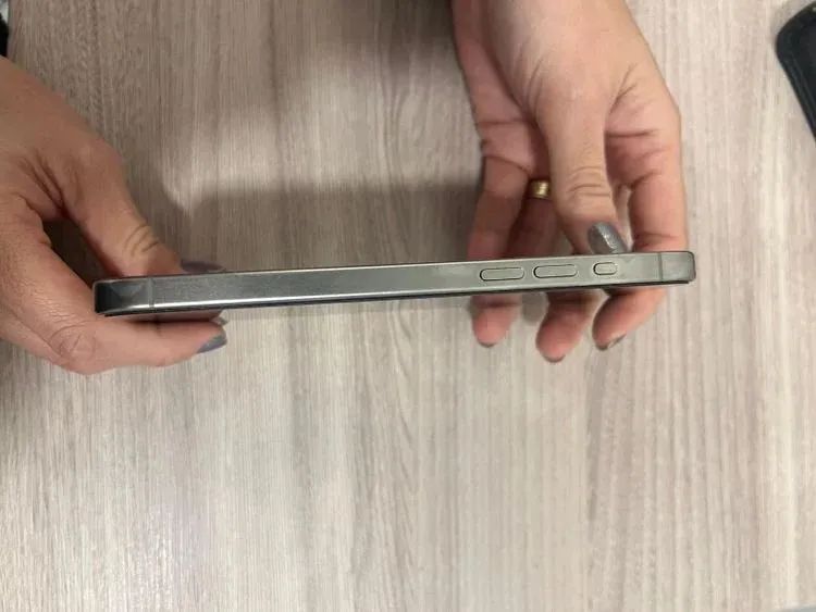 Troco por iPhone + volta  Esse iPhone 15 pro Max 256GB  - Foto 3