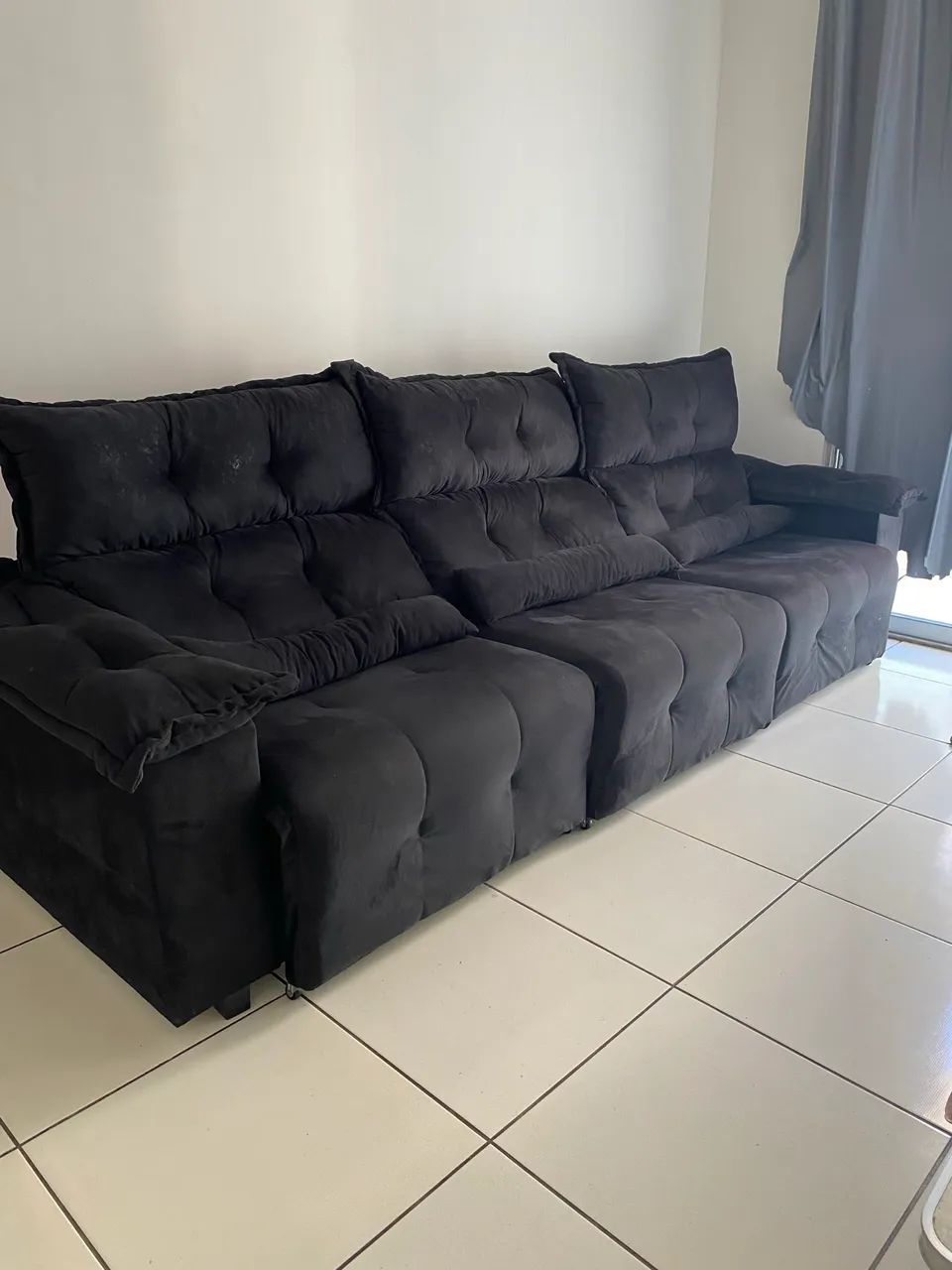 Sofá retrátil e reclinável 