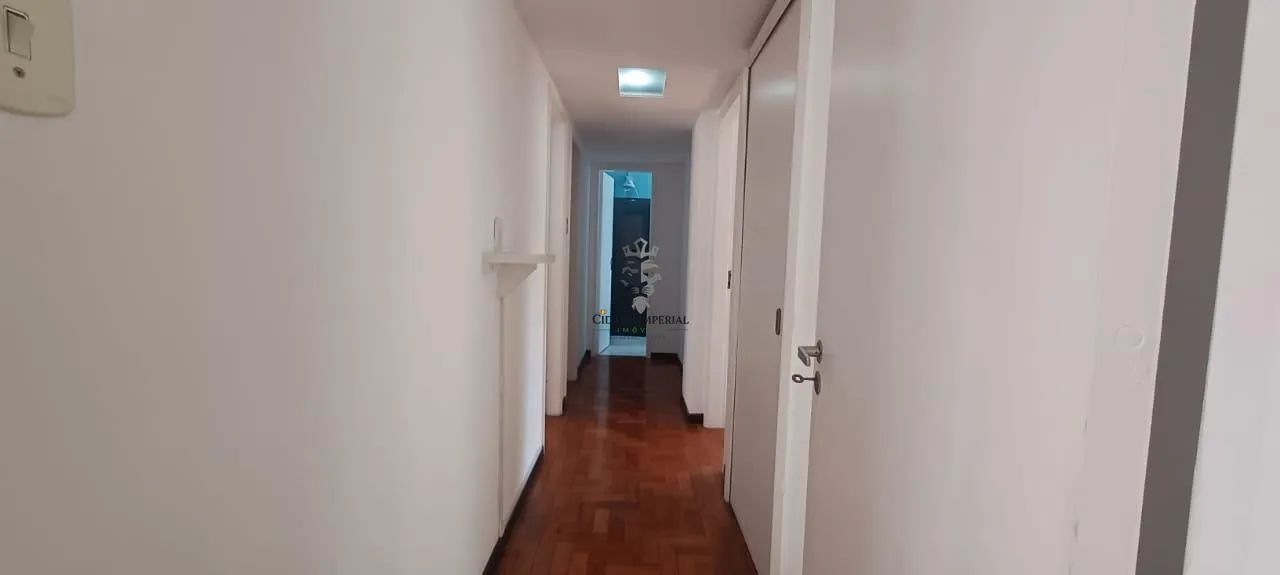 ALUGO APTO AMPLO NO CENTRO DE PETROPOLIS COM 3 QUARTOS - Foto 3