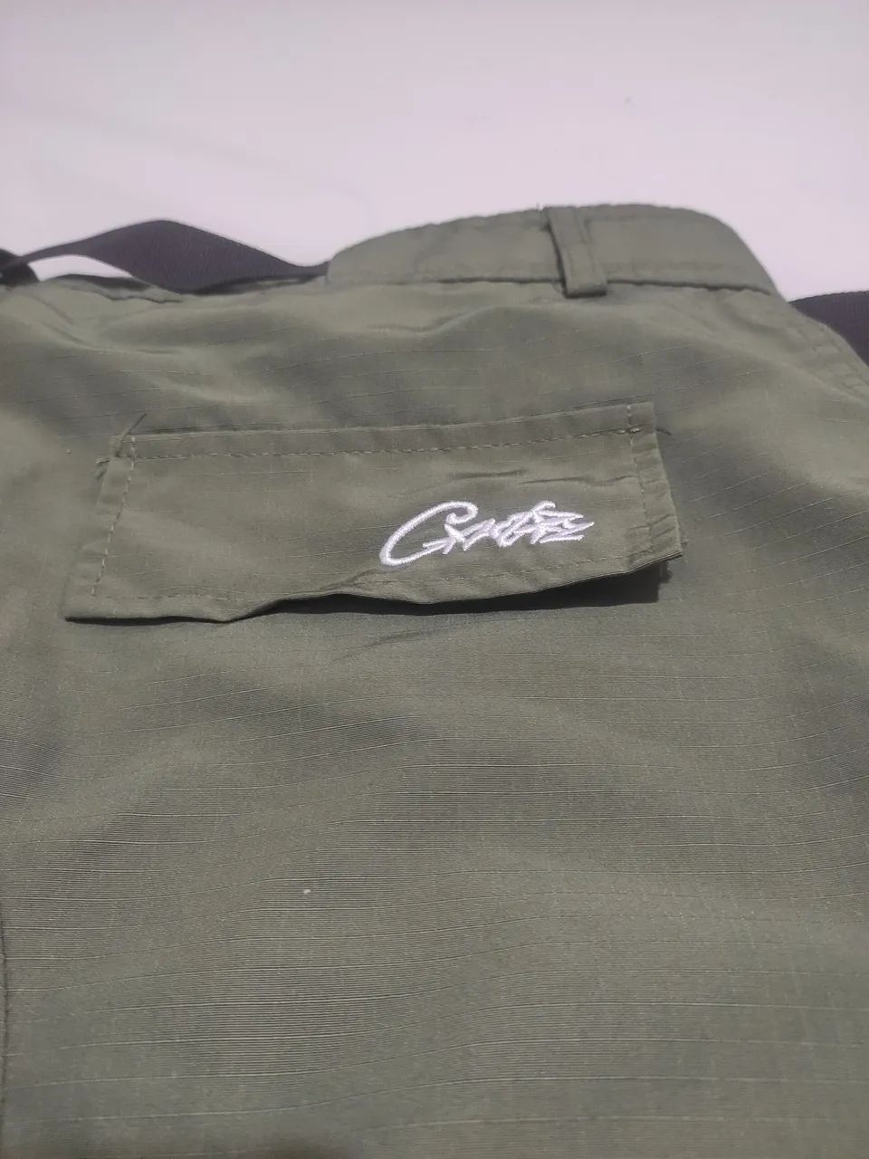 Bermuda Cortez Verde Oliva - Foto 3