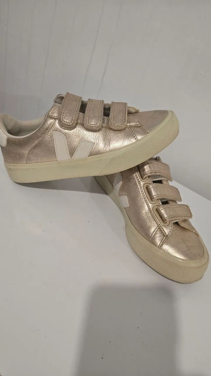 Tenis Vert / Veja dourado original 