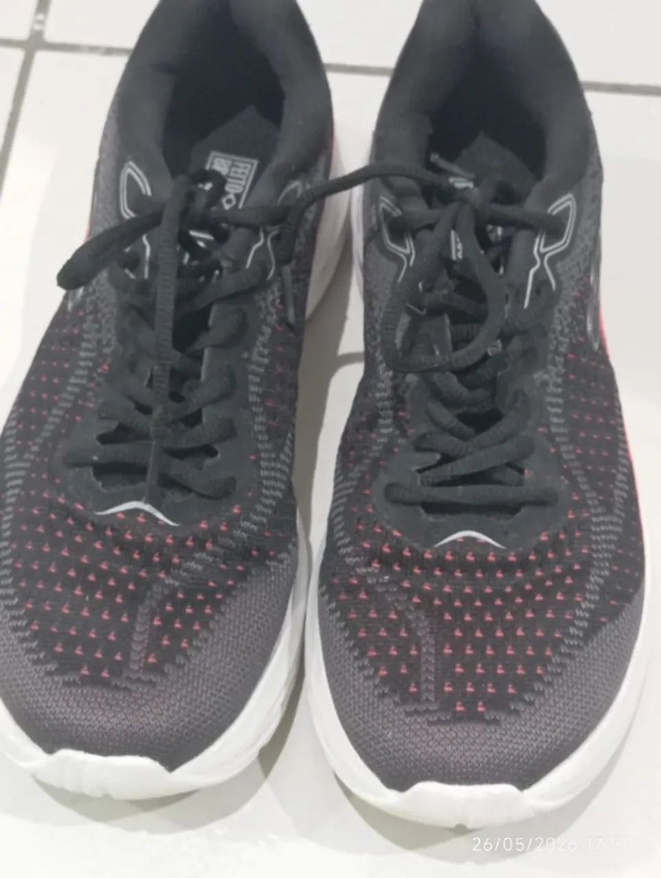 Tênis Olympikus Soma Preto e Vermelho n38