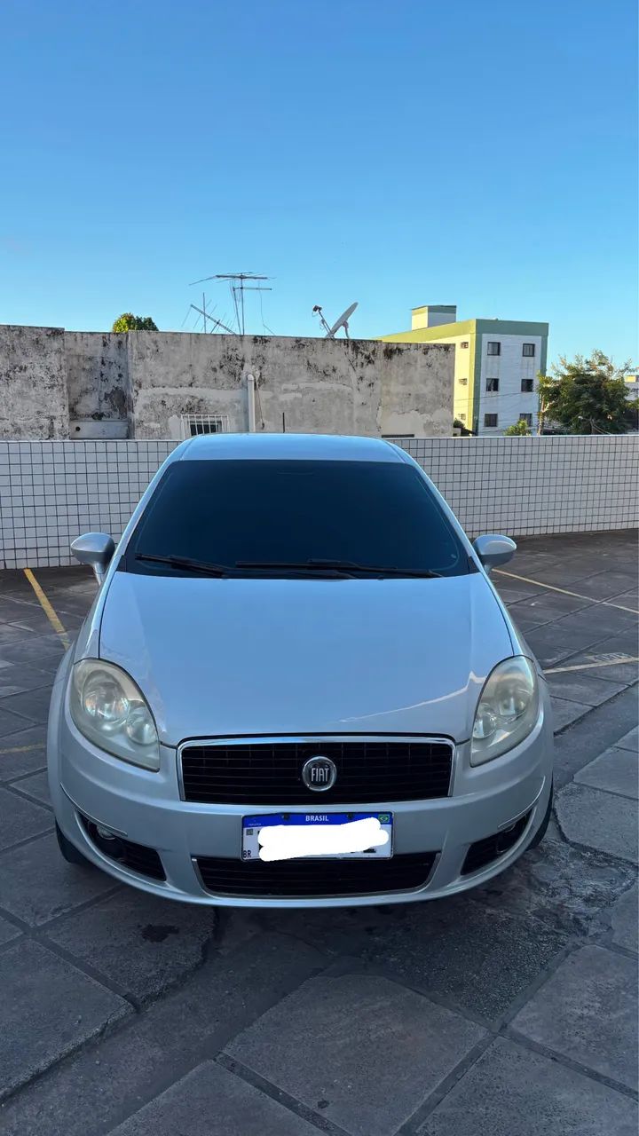 Fiat Linea Essence 1.8 Flex 16V 4P 2012 - Foto 2