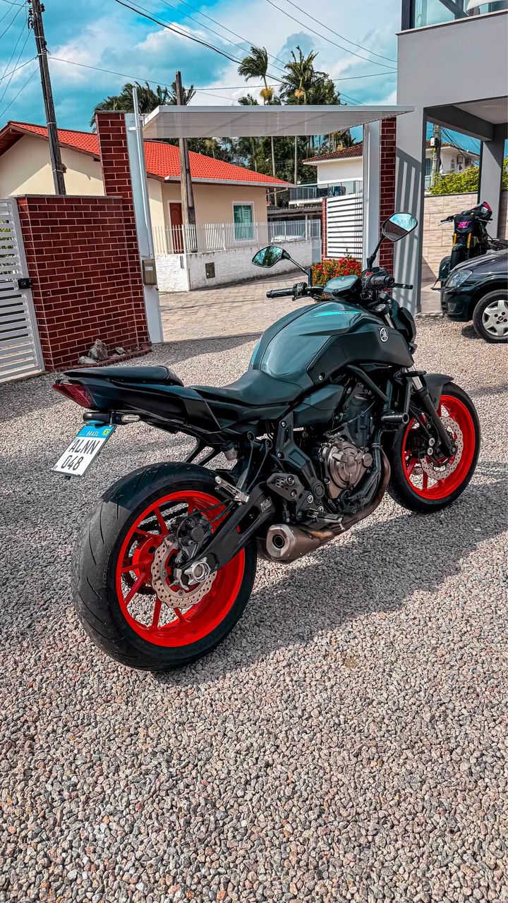 Yamaha Mt-07 - Com Acessórios - Foto 5