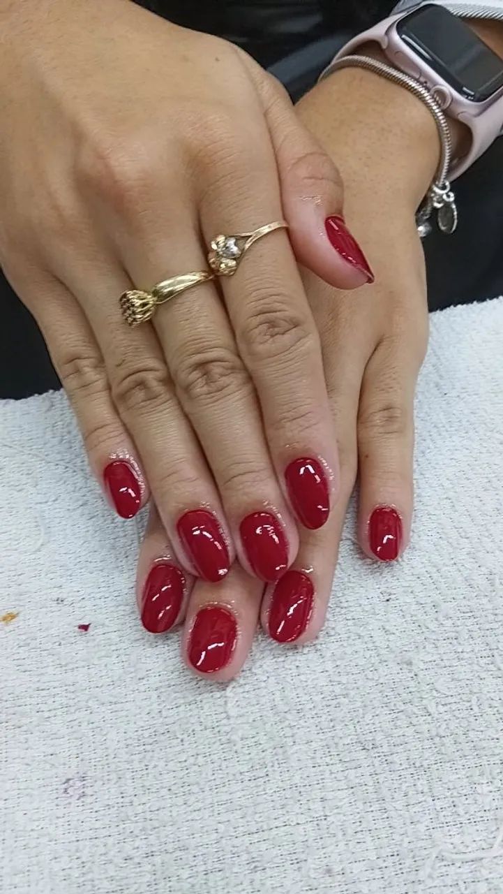 Sou manicure e depiladora 