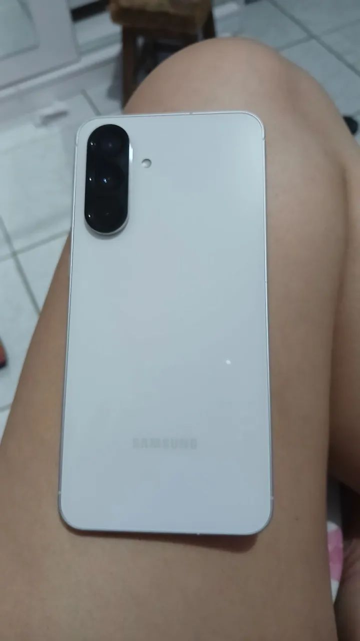 Samsung a56 128g cinza - Foto 3