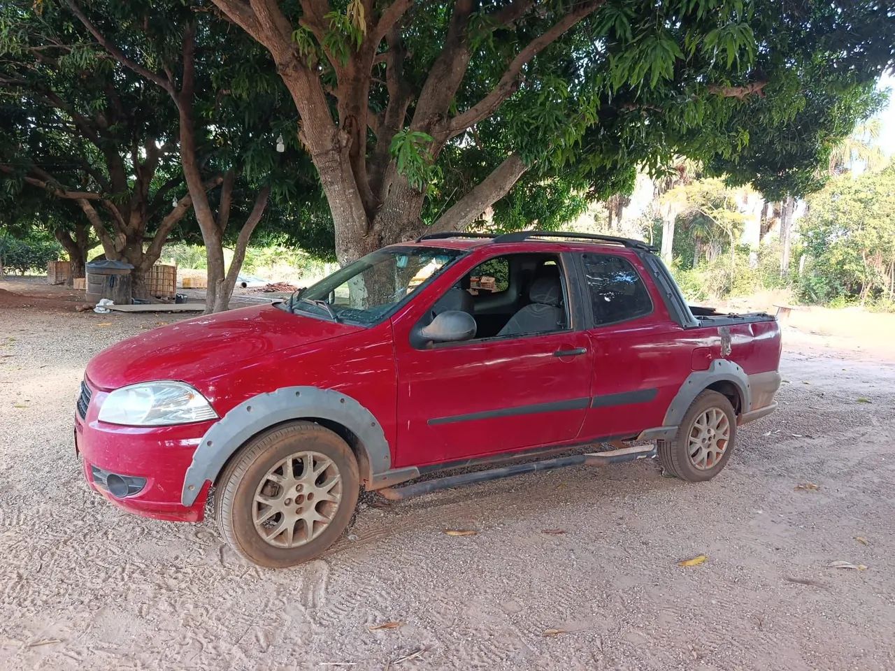 Fiat Strada Working 1.4 MPI Fire Flex 8V CD 2013