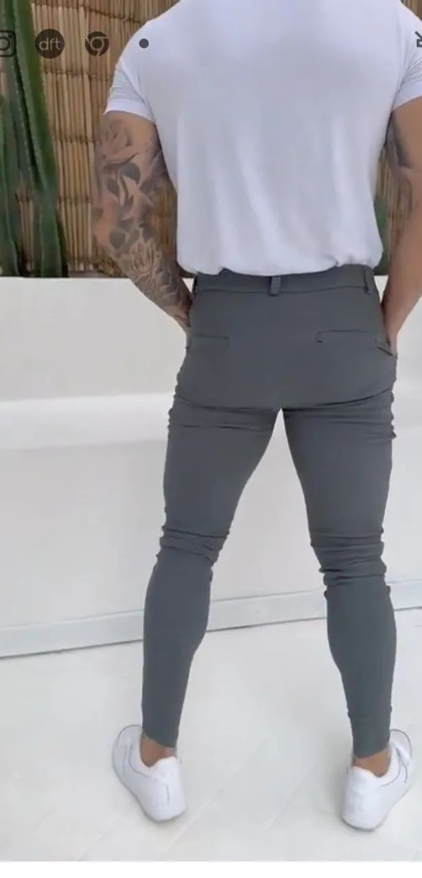 Calça social com elastano tamanho 40/42 NOVA R$ 60,00 - Foto 2