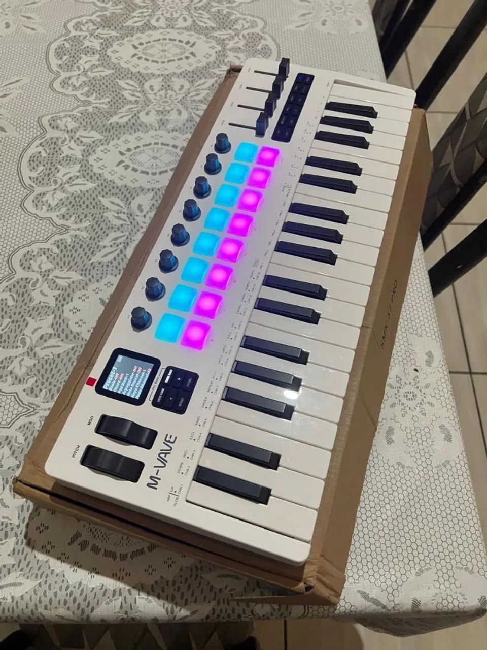 Controlador MIDI M-VAVE - Foto 2