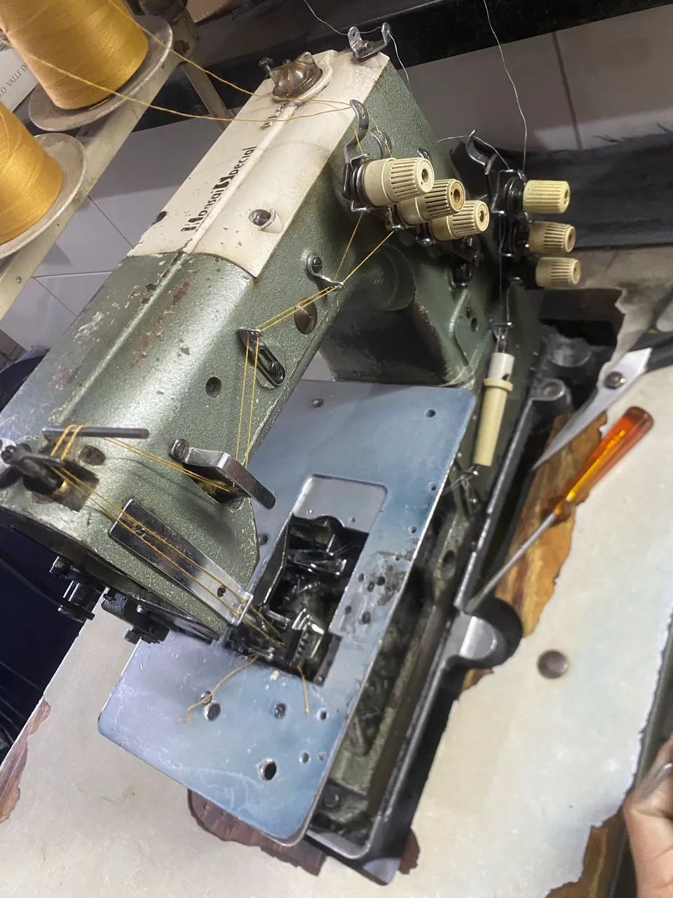 Maquina de costura PTF