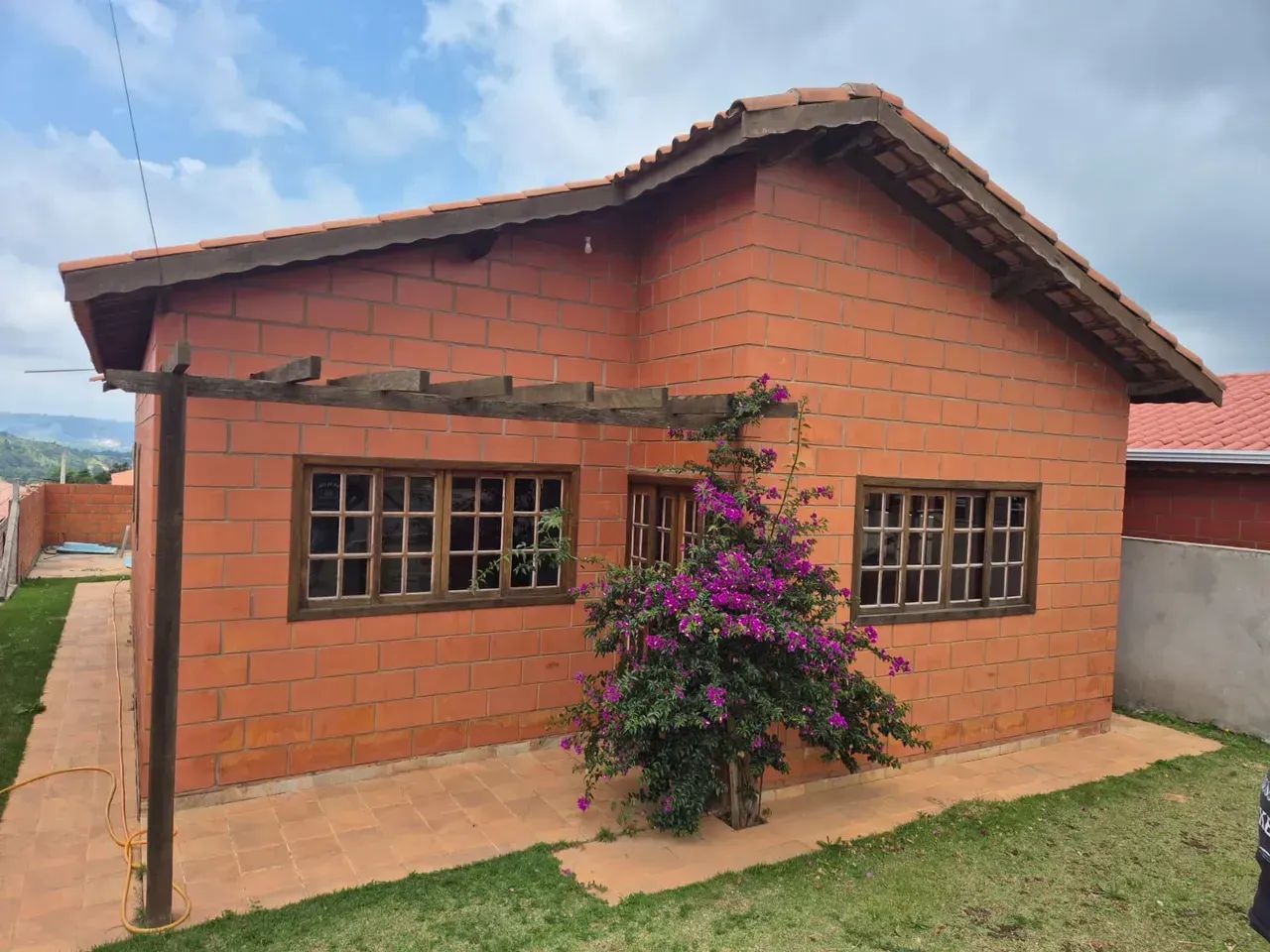 Casa de campo 82m² 3 dormitórios 1 suíte  Mairinque