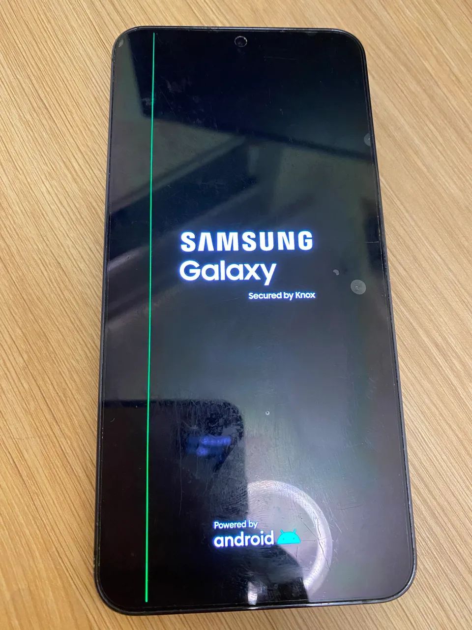 Samsung galaxy s23+ com linha verde na tela - Foto 4