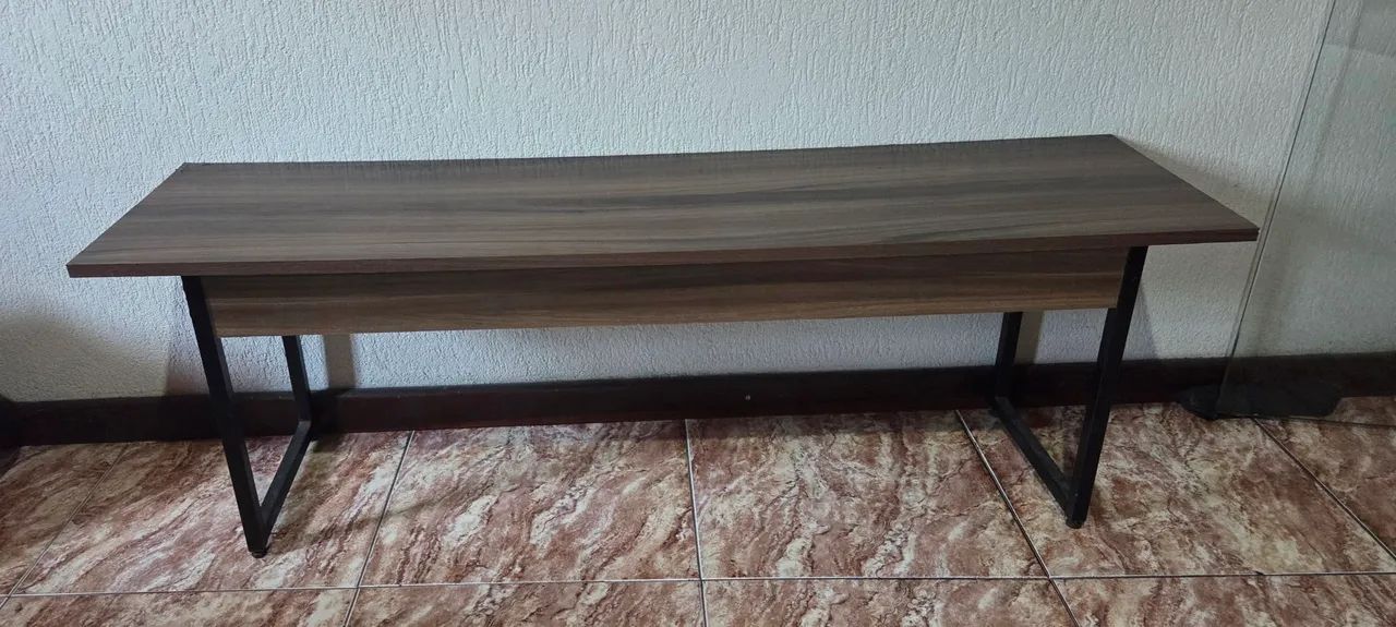 Mesa com 2 bancos. - Foto 3
