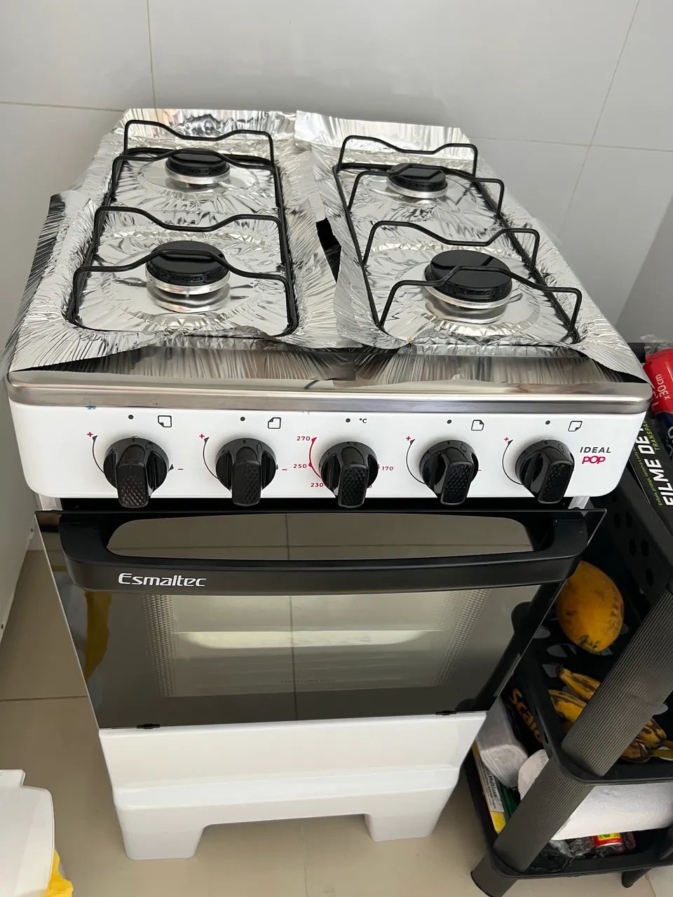 Fogão esmaltec 4 bocas (apenas 2 meses de uso)