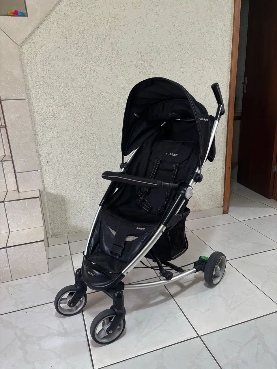 Carrinho de bebê com bebê conforto kiddo casulo  - Foto 5