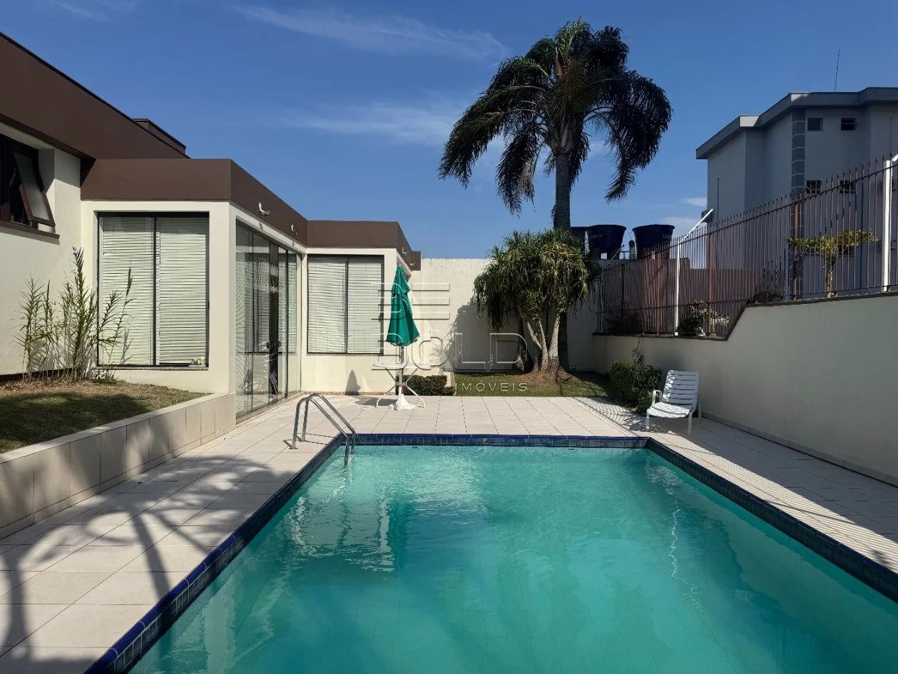 Casa com piscina e 3 dormitórios no Itaguaçu - Foto 2