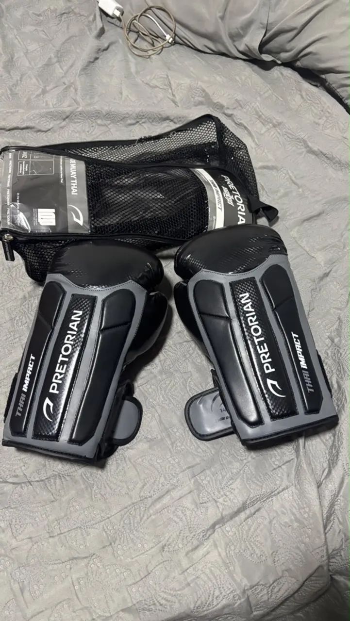Luva de Boxe Preta 14oz